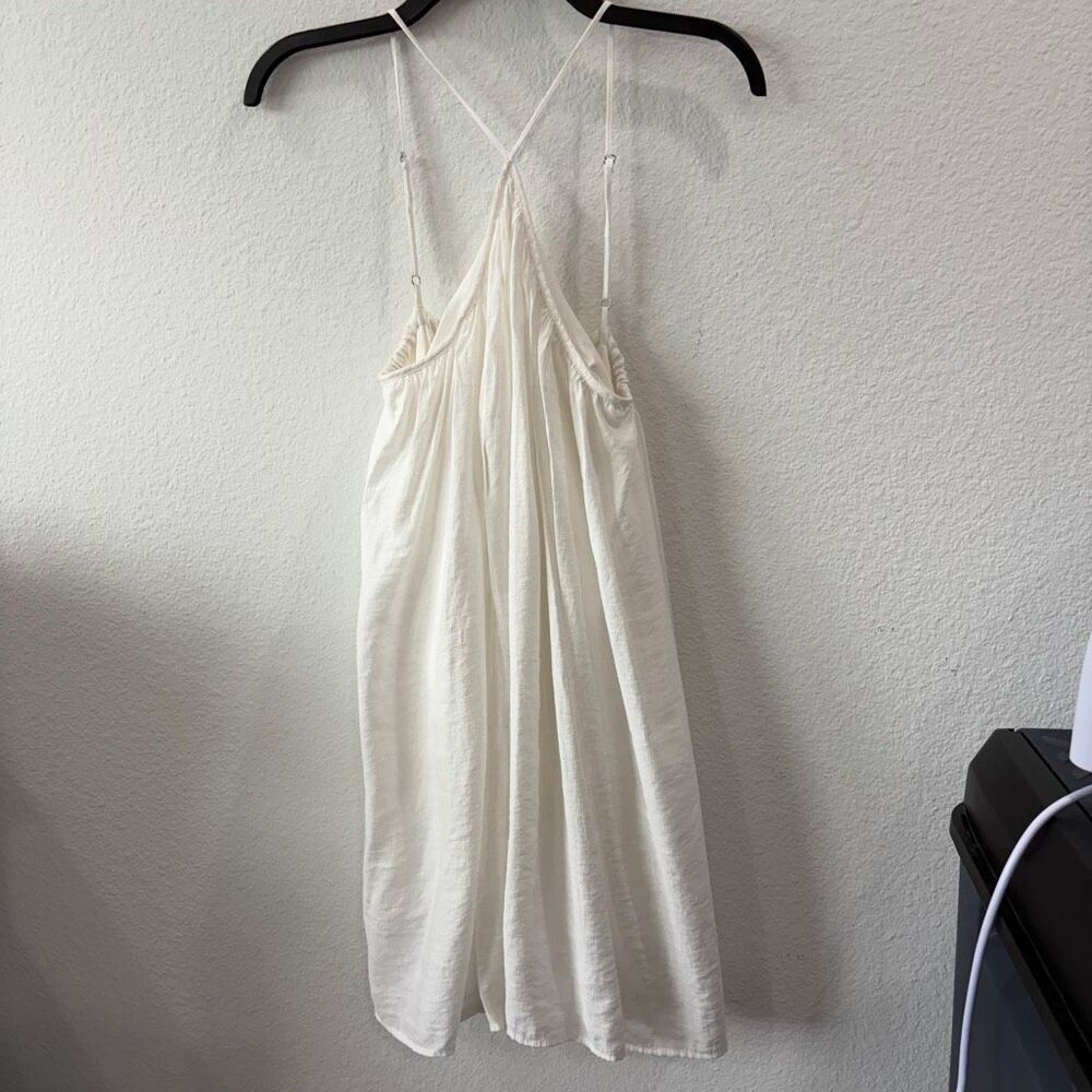 Urban Outfitters XS White Flowy Dress